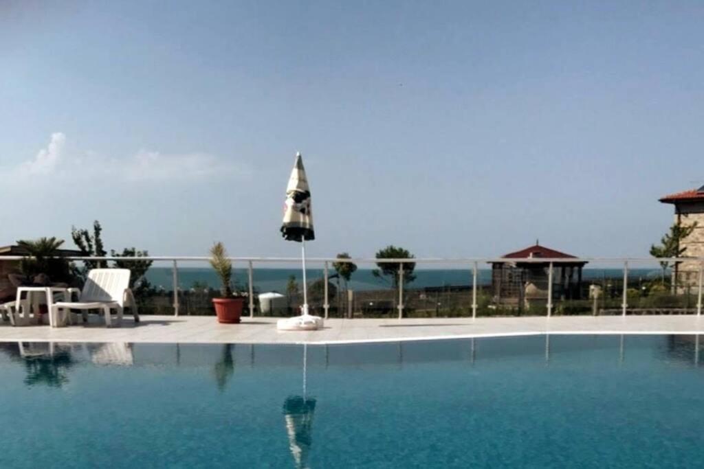 Seaview Dreamy Apartment With A Pool And Garden Sinemoretz Bagian luar foto