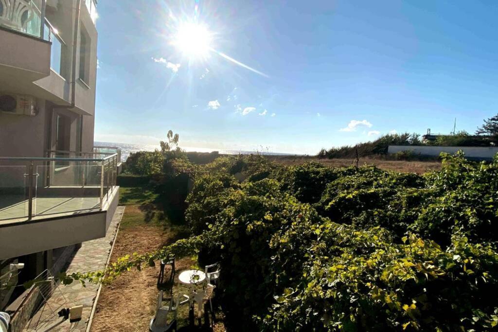 Seaview Dreamy Apartment With A Pool And Garden Sinemoretz Bagian luar foto